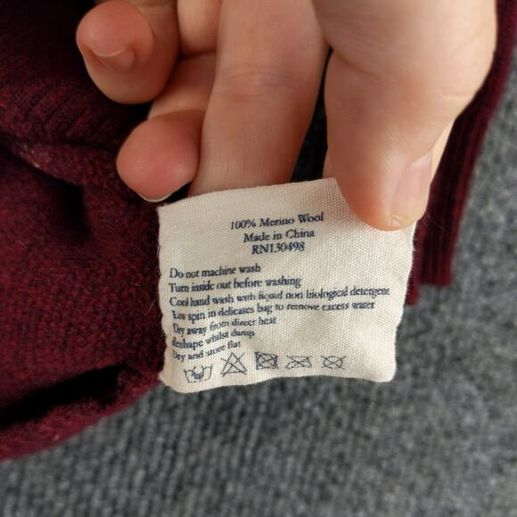 Jack Wills Knitwear 100% Merino Wool Sweater Size 6 Red UK Size 10 - Picture 12 of 12